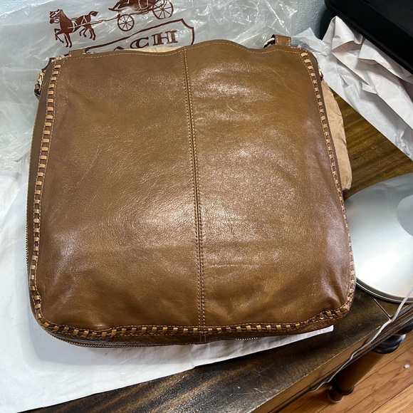 NWT Coach Devin Camel/Gold Expandable Leather/Patent Leather Duffle 15995 - Picture 13 of 16